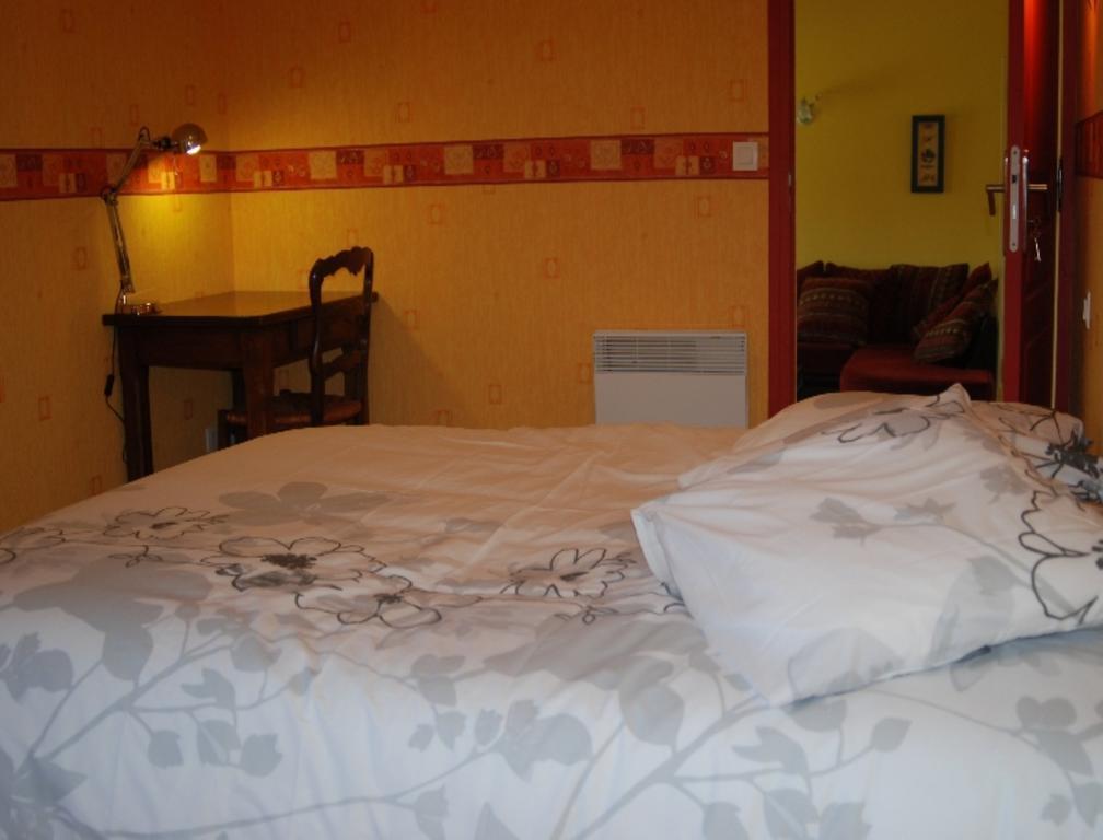 Le Manoir Du Butel Bed & Breakfast Saint-Amand  Room photo